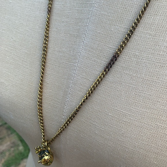 Anatomically Correct Heart Necklace - Picture 14 of 15